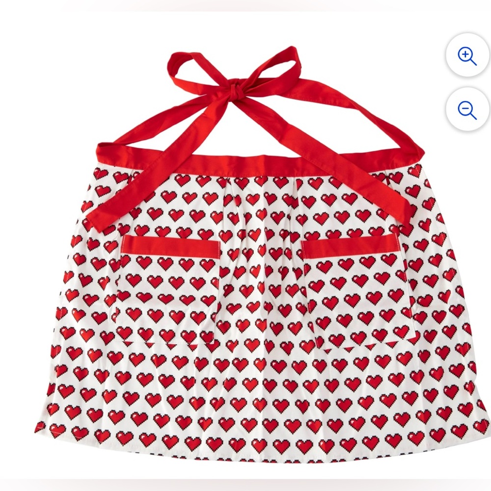 Super cute Valentine’s Day half apron